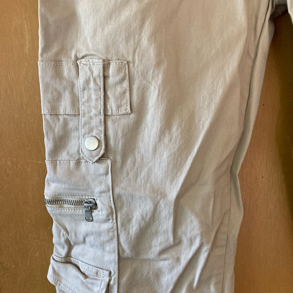 NWT American Bazi Ivory Cargo Joggers - Picture 2 of 7